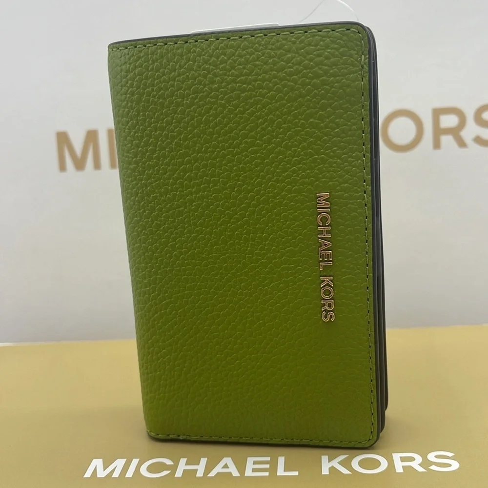 MICHAEL KORS Medium Pebbled Leather Bifold Wallet MEADOW GREEN NWT
